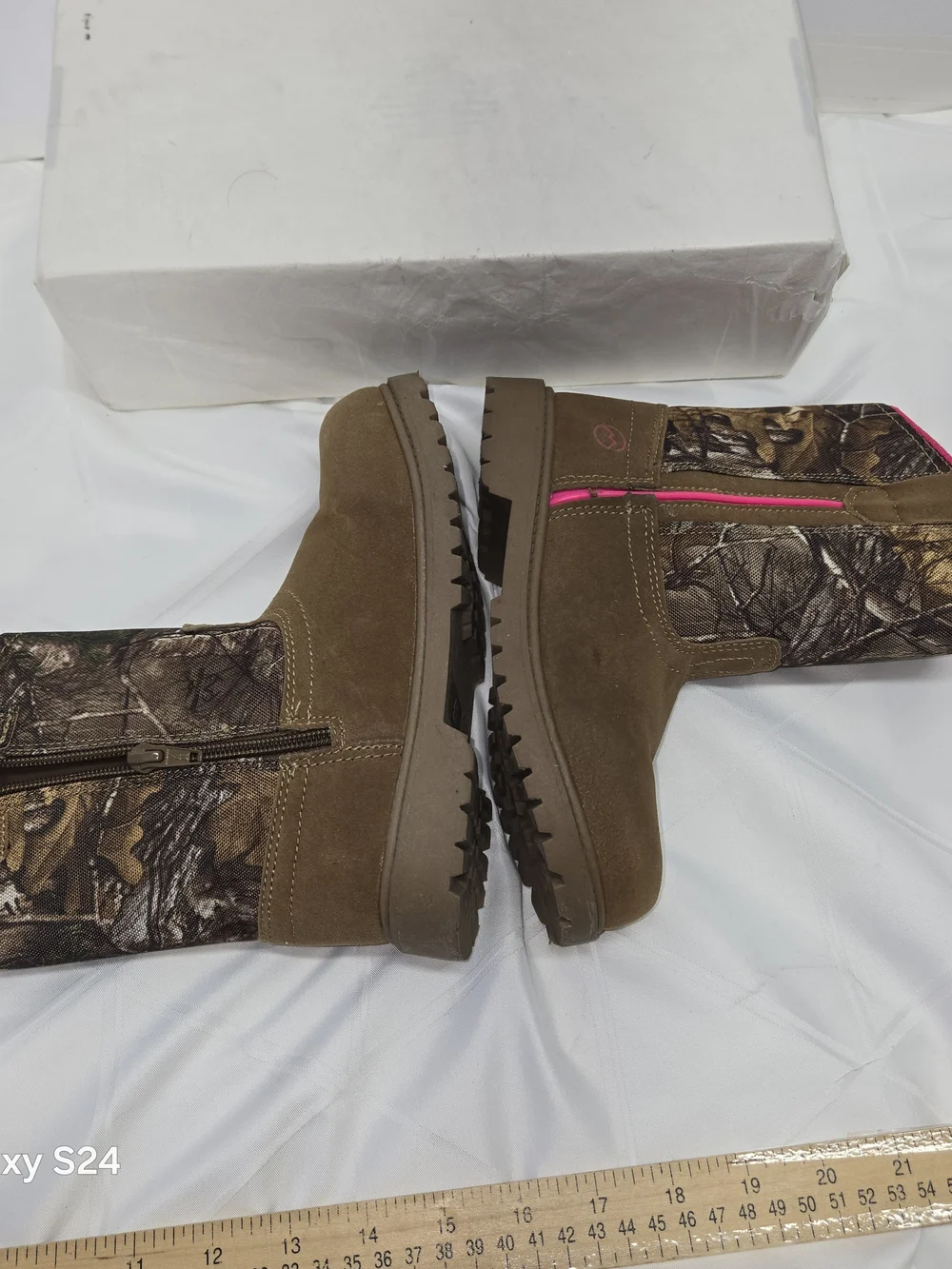 Magellan Outdoors Girl's Camo Boots Tan Brush Suede Size 1D